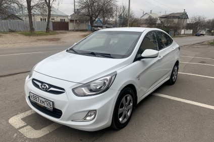 HYUNDAI Солярис комфорт 16кл в аренду под выкуп в Бери Рули