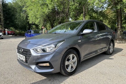 HYUNDAI Solaris в аренду под выкуп в Бери Рули