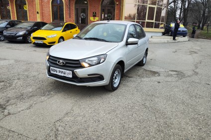 ВАЗ (LADA) Гранта комфорт 8кл в аренду под выкуп в Бери Рули