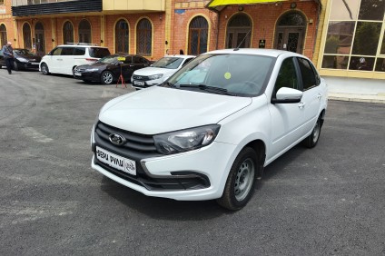 ВАЗ (LADA) Гранта седан классик в аренду под выкуп в Бери Рули